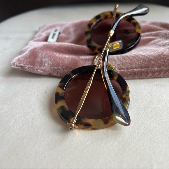 Miu Miu Tortoise Shell Sunglasses - Picture 7 of 7